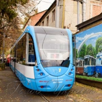 Виготовляти свої трамваї дешевше, ніж купувати чужі